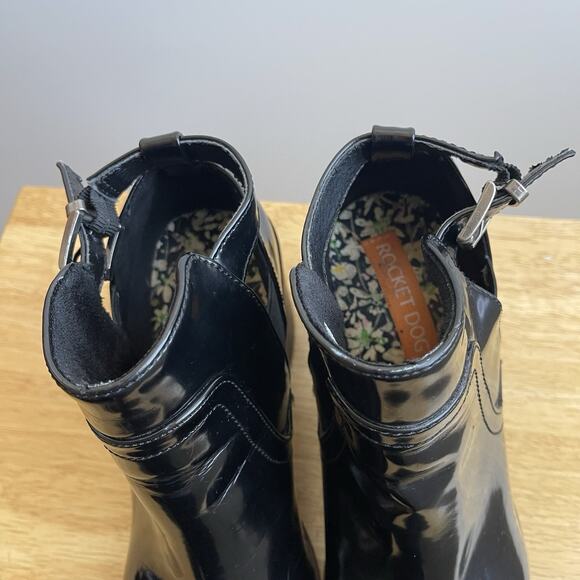 Rocket Dog Women's Reese Boxed In Pu Ankle Bootie 8.5 Black - Picture 8 of 12